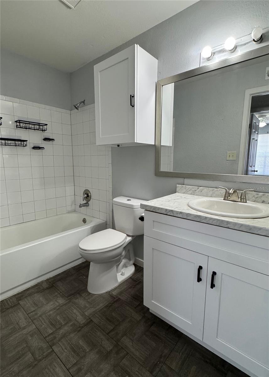 5540 DEVONBRIAR WAY #203, ORLANDO, FL, 32822