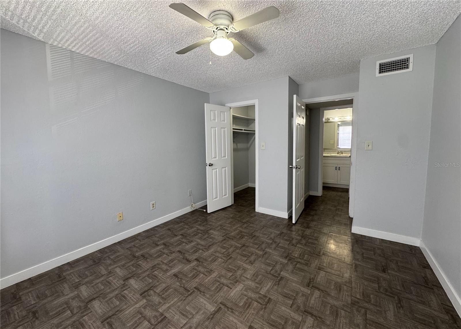 5540 DEVONBRIAR WAY #203, ORLANDO, FL, 32822