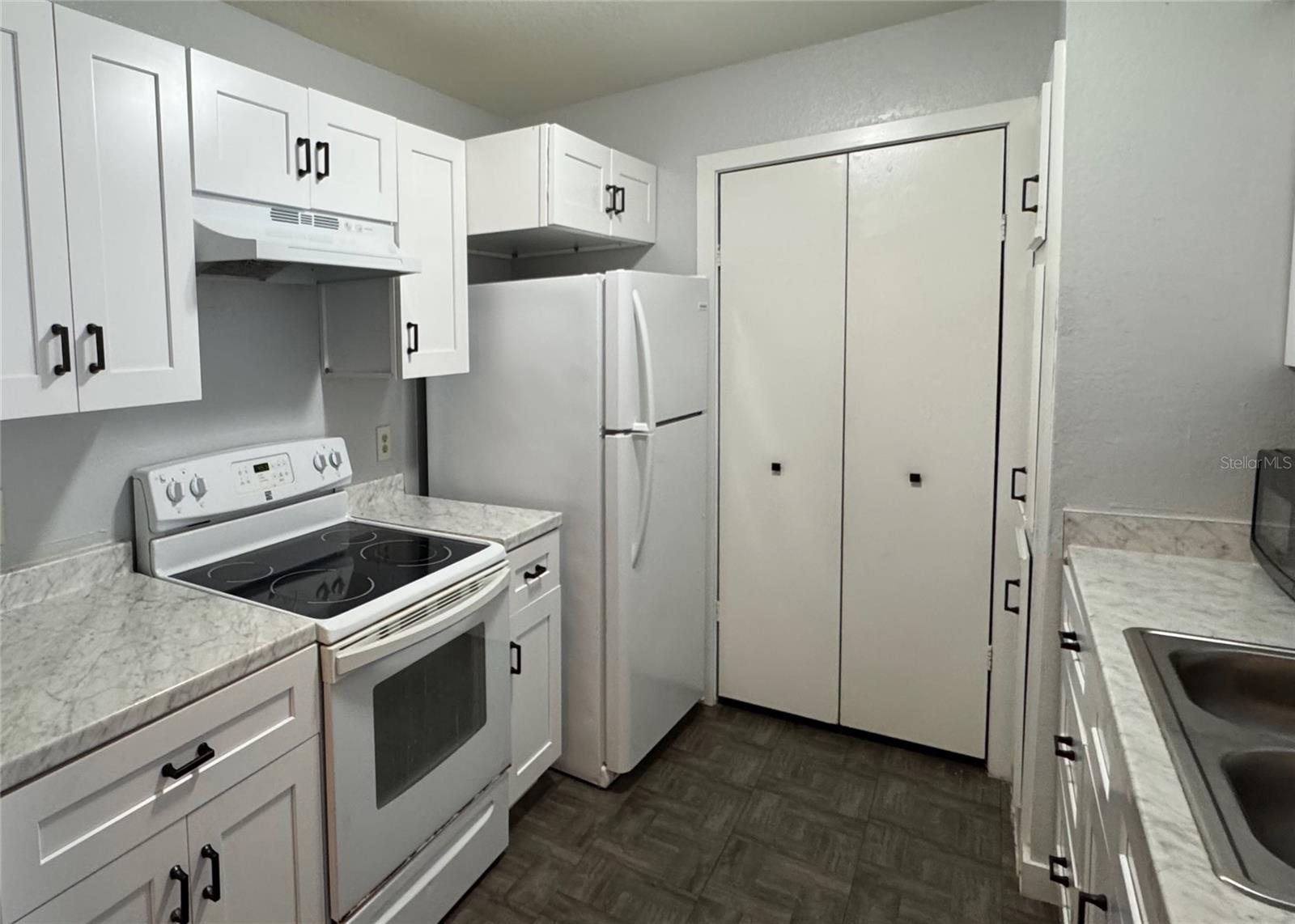 5540 DEVONBRIAR WAY #203, ORLANDO, FL, 32822