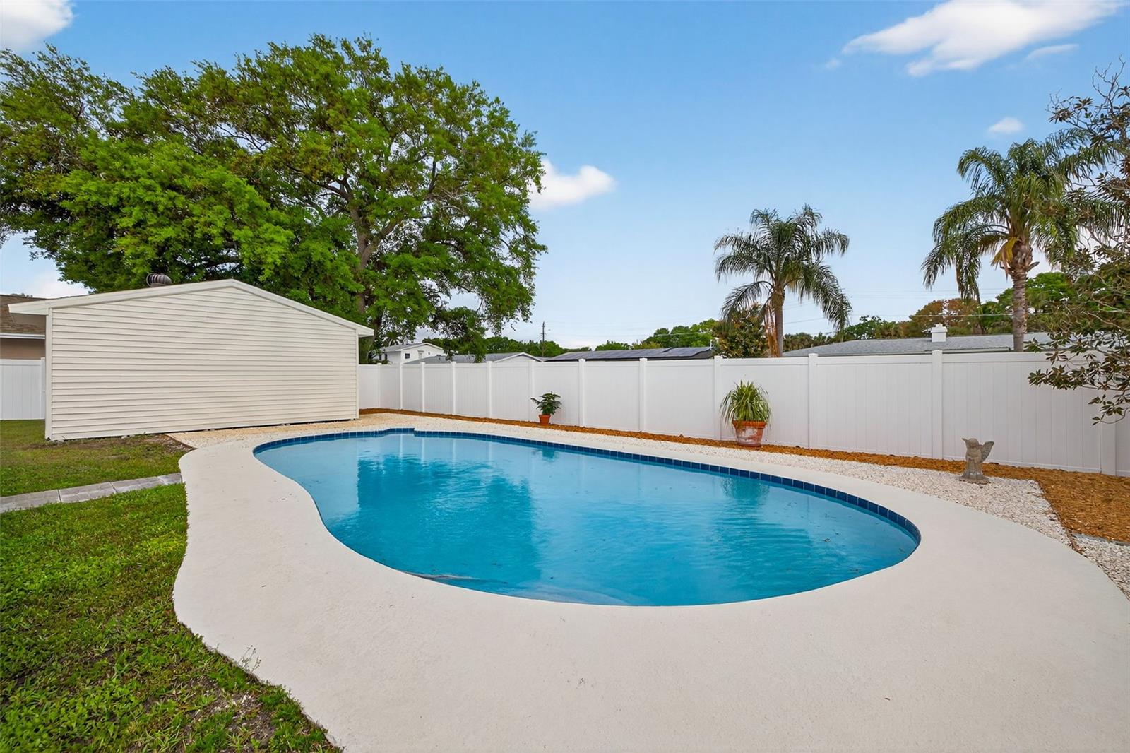 8407 MILLWOOD DR, TAMPA, FL, 33615