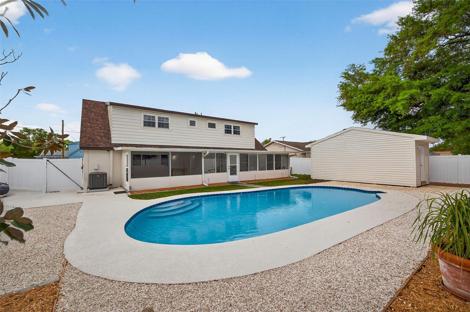 8407 MILLWOOD DR, TAMPA, FL, 33615