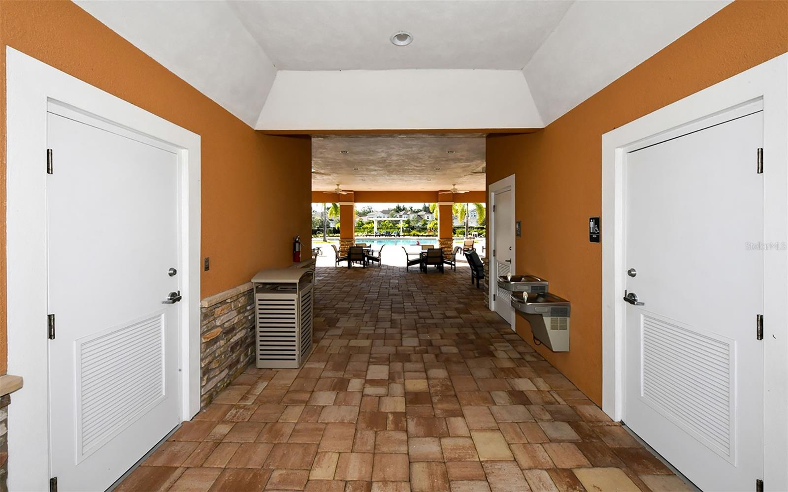 3693 DIVOT LN, SARASOTA, FL, 34232