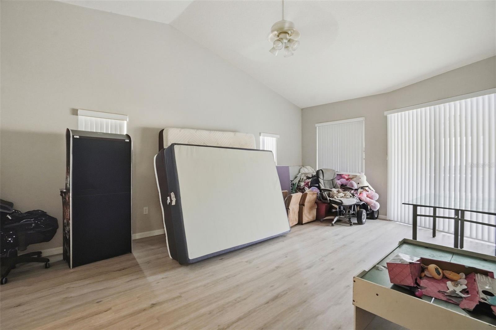 8038 MADRID RD, WEEKI WACHEE, FL, 34613