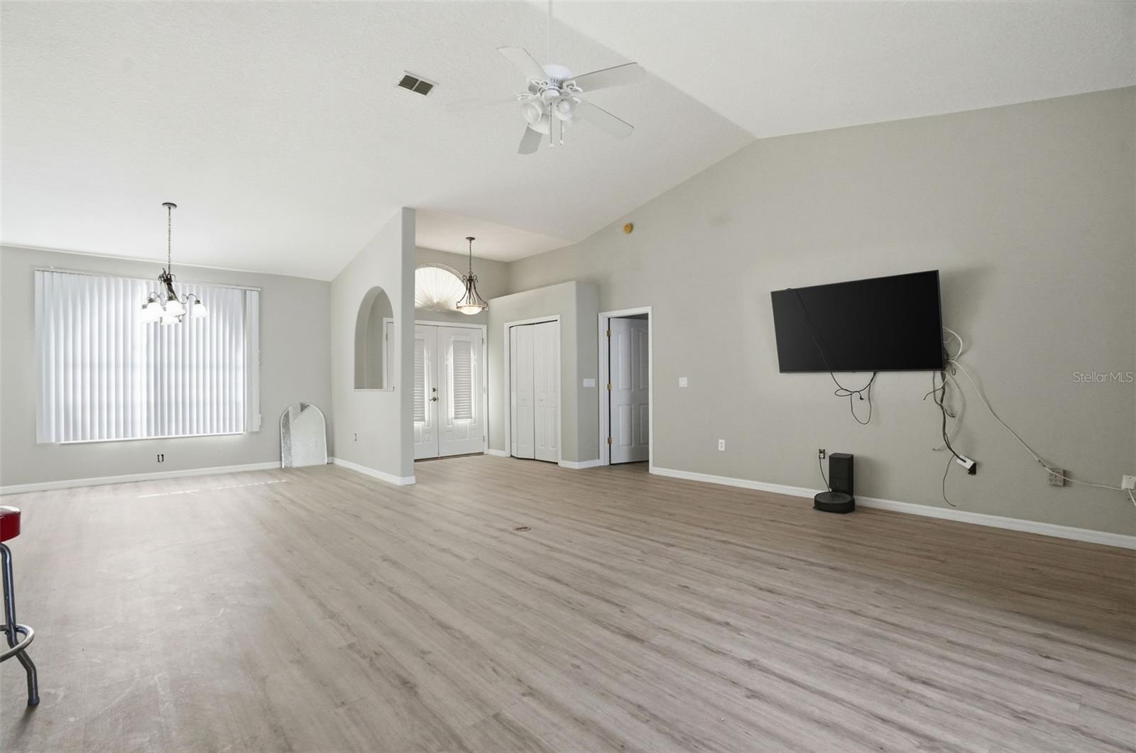 8038 MADRID RD, WEEKI WACHEE, FL, 34613