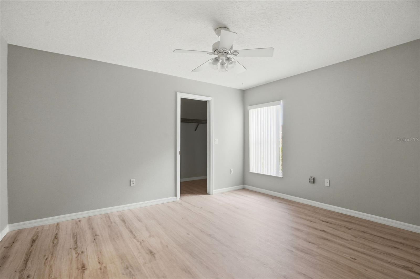 8038 MADRID RD, WEEKI WACHEE, FL, 34613