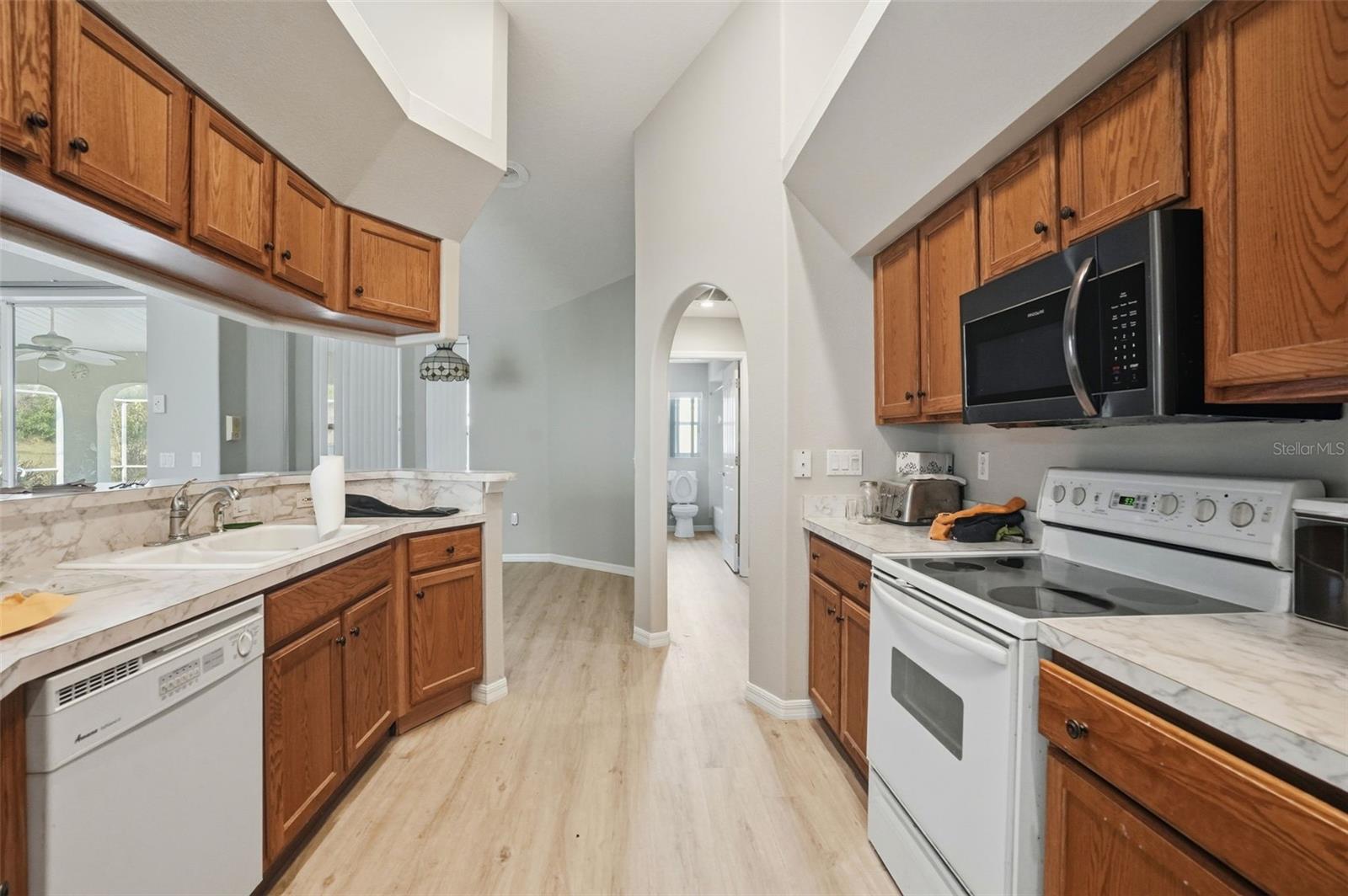 8038 MADRID RD, WEEKI WACHEE, FL, 34613