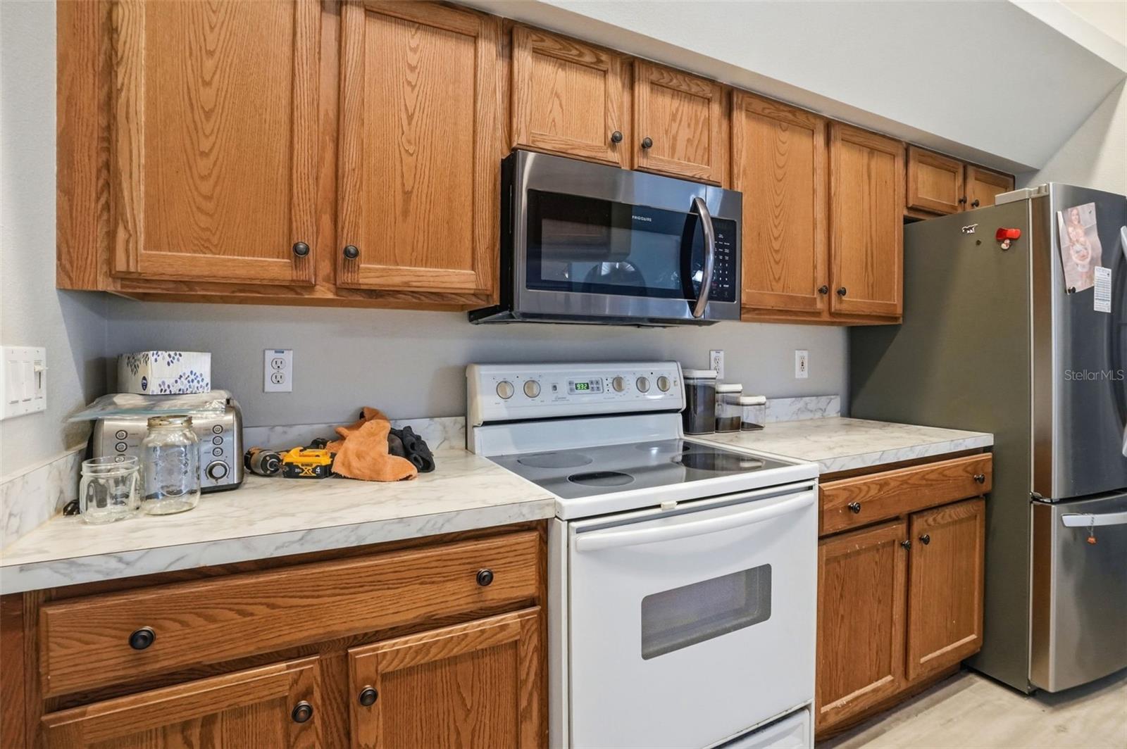 8038 MADRID RD, WEEKI WACHEE, FL, 34613