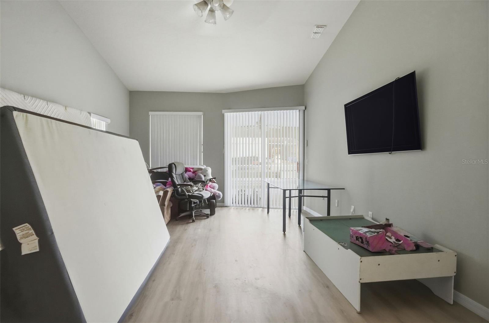 8038 MADRID RD, WEEKI WACHEE, FL, 34613