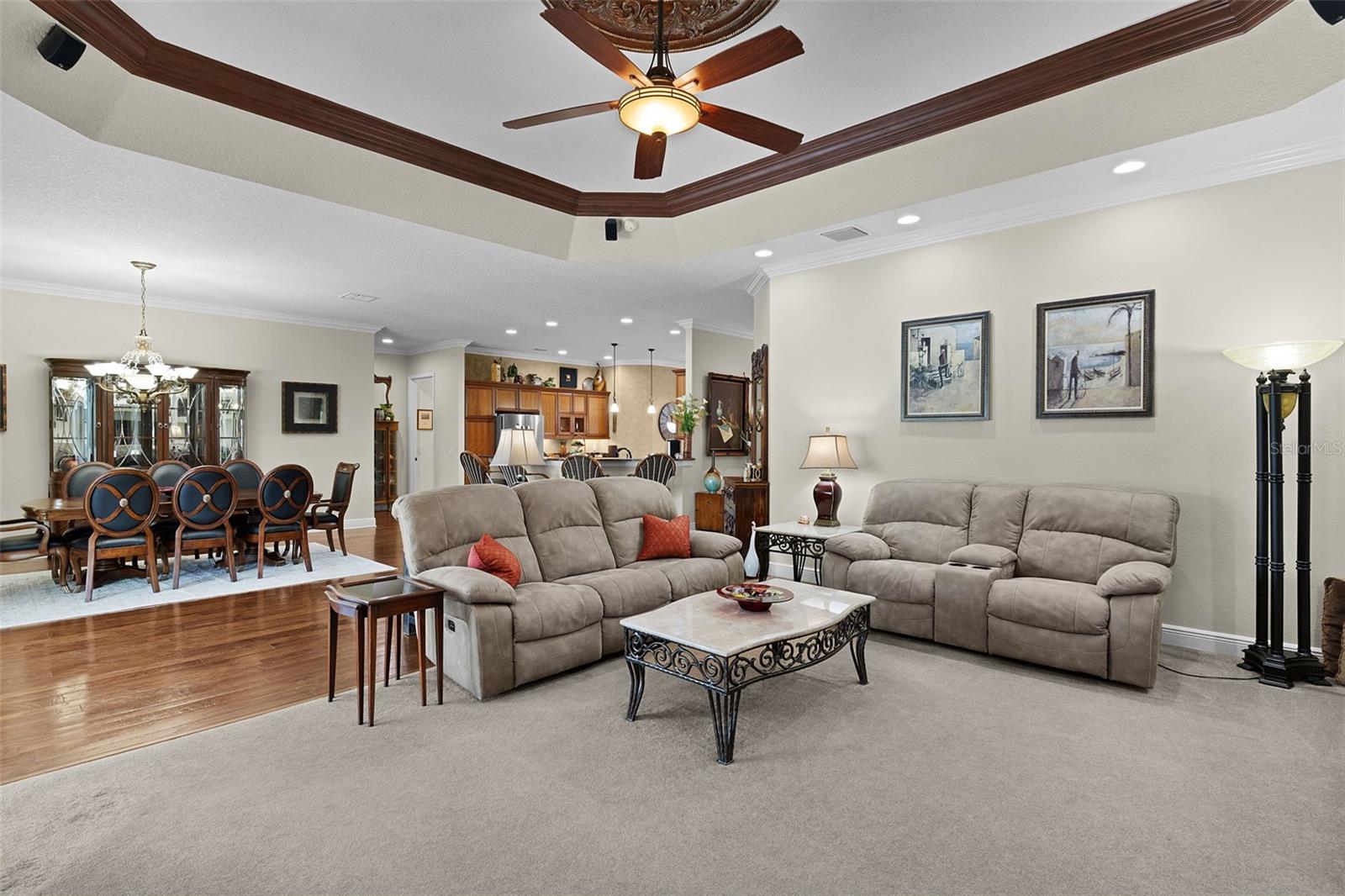 2254 ISLEWORTH CIR, THE VILLAGES, FL, 32163