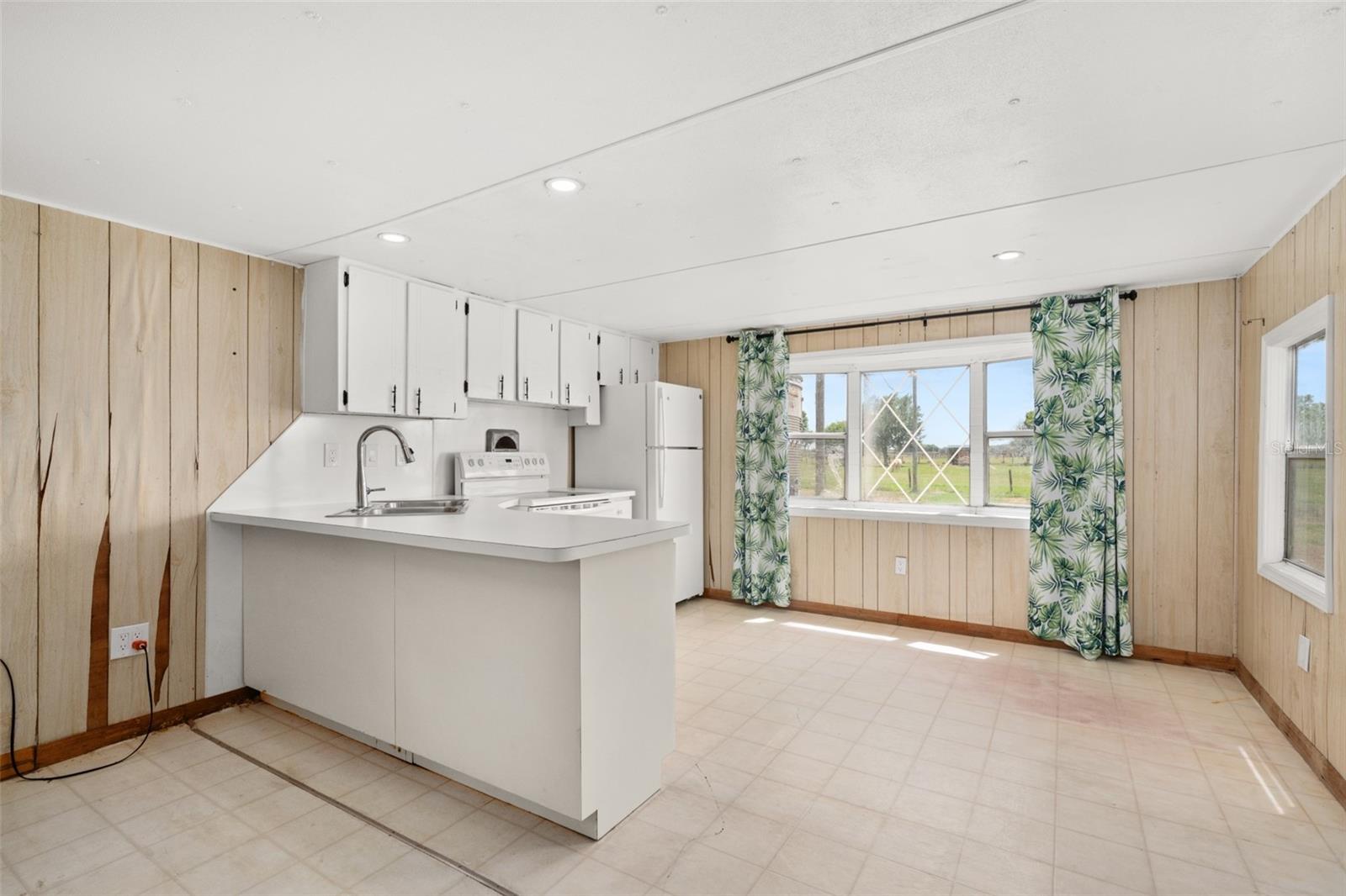 615 GRAHAM DAIRY RD, VENUS, FL, 33960