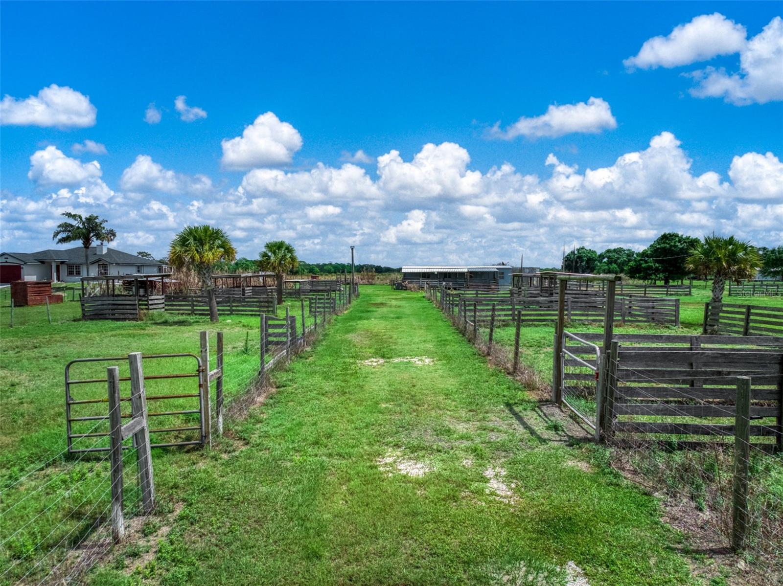 615 GRAHAM DAIRY RD, VENUS, FL, 33960