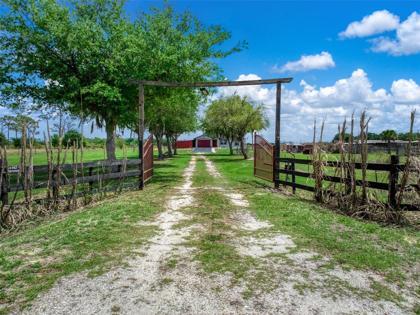 615 GRAHAM DAIRY RD, VENUS, FL, 33960