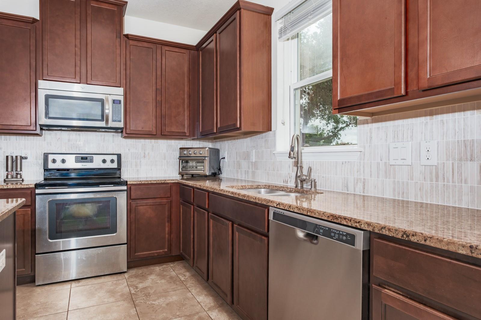 1653 NATURE VIEW DR, LUTZ, FL, 33558