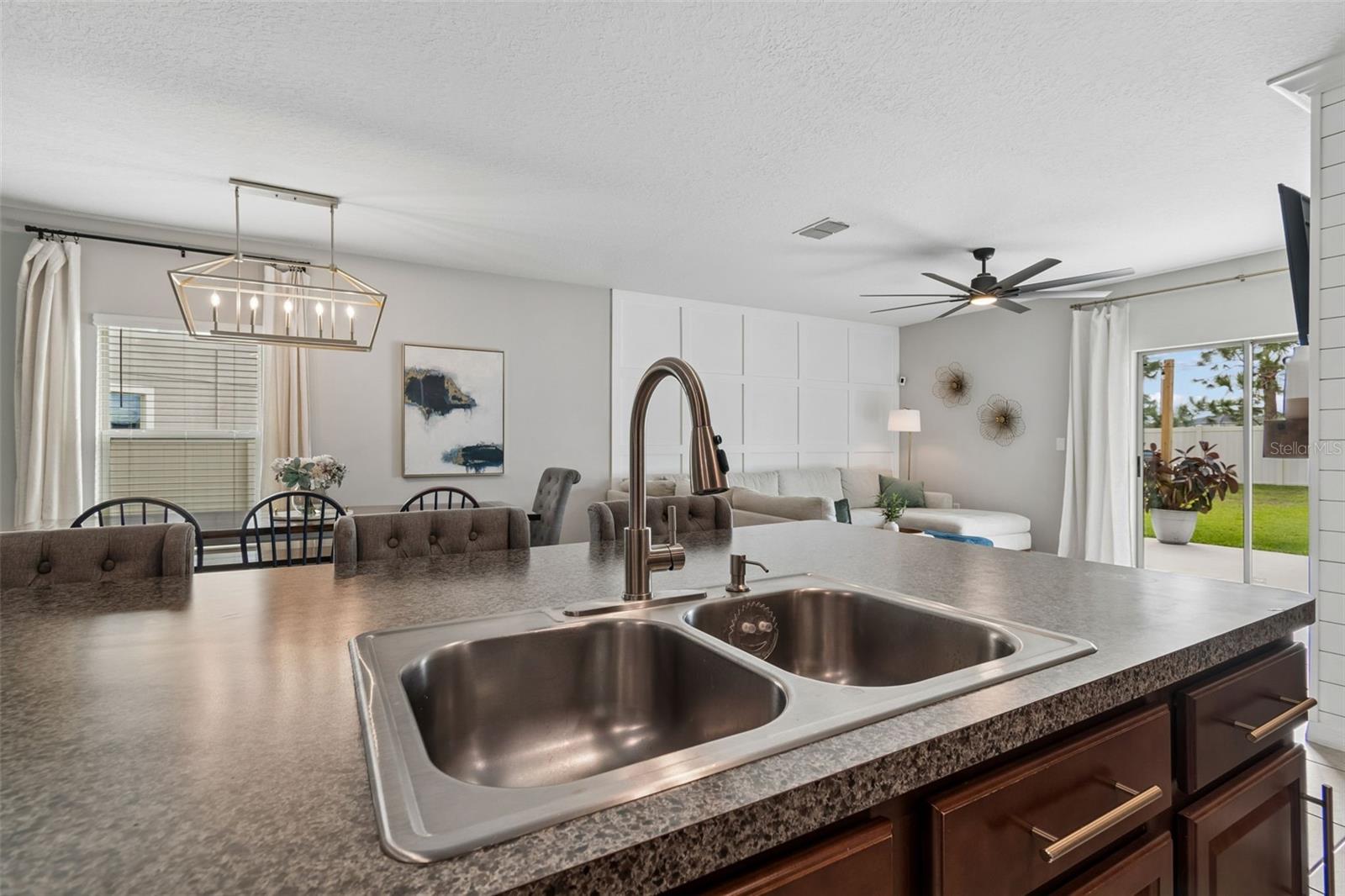 stainless steel sink