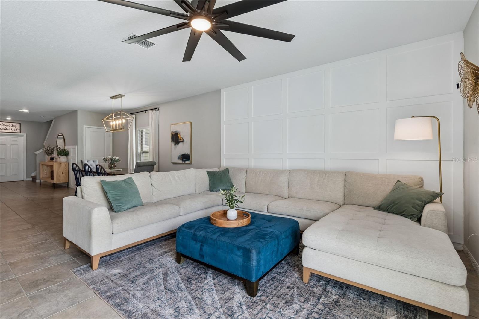 plenty big for large couches