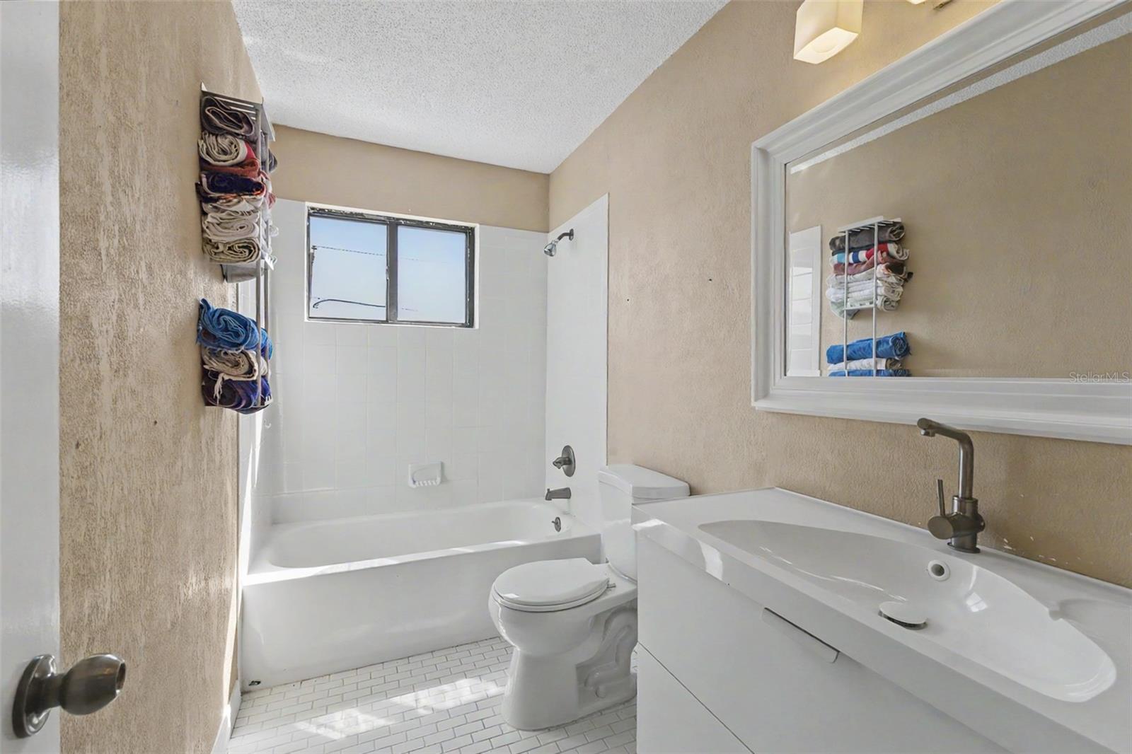 2819 SILVER PALM DR, EDGEWATER, FL, 32141