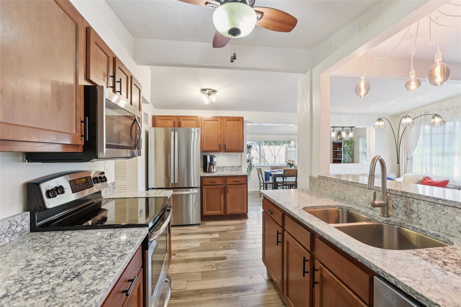 7805 N GLEN AVE, TAMPA, FL, 33614
