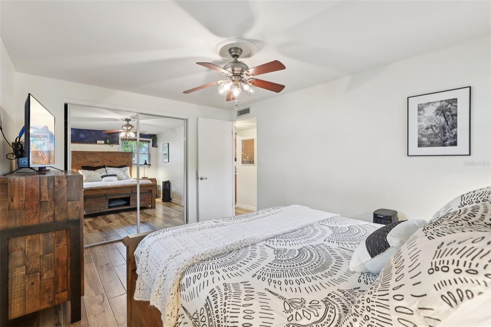 7805 N GLEN AVE, TAMPA, FL, 33614