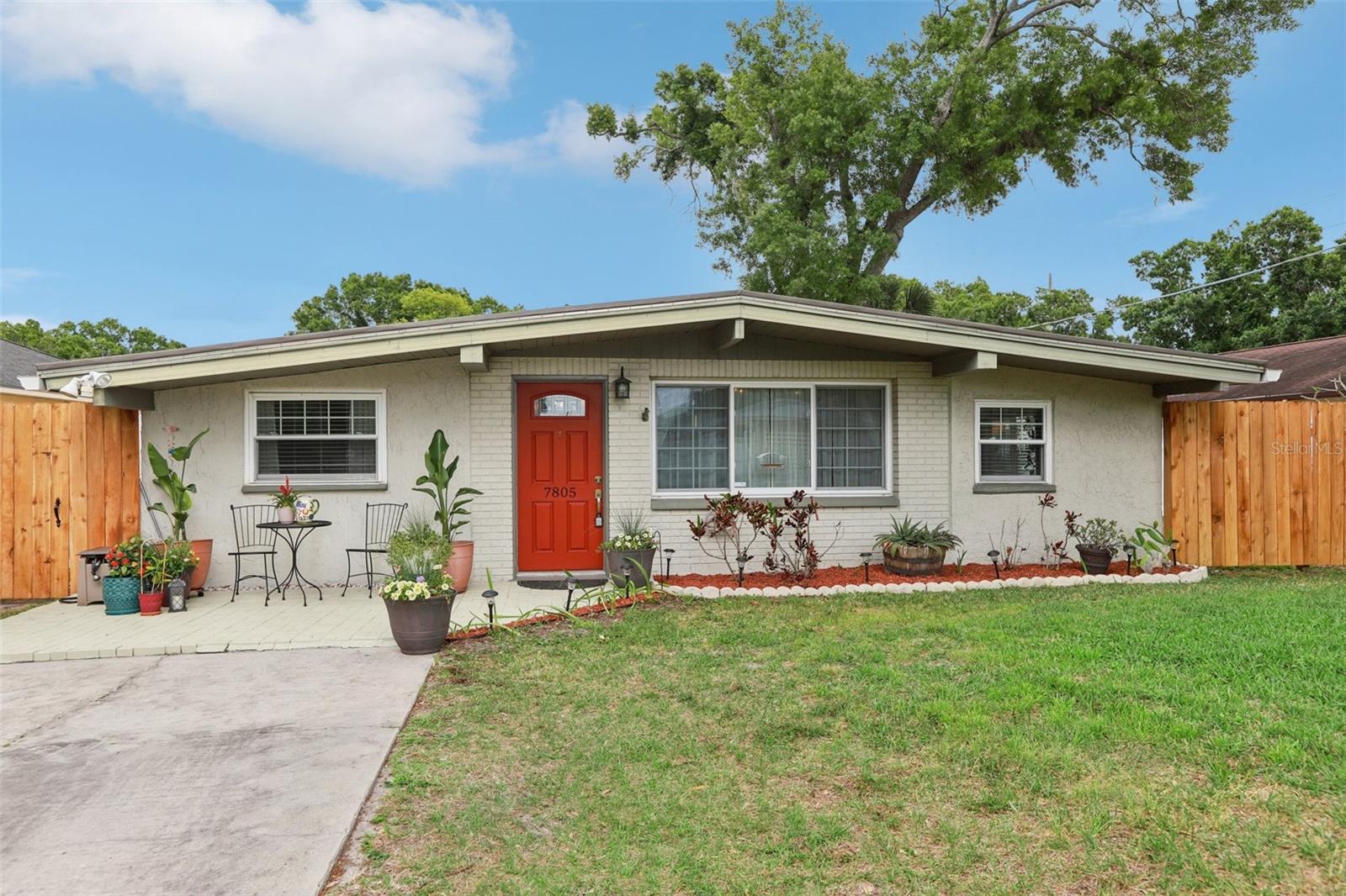 7805 N GLEN AVE, TAMPA, FL, 33614