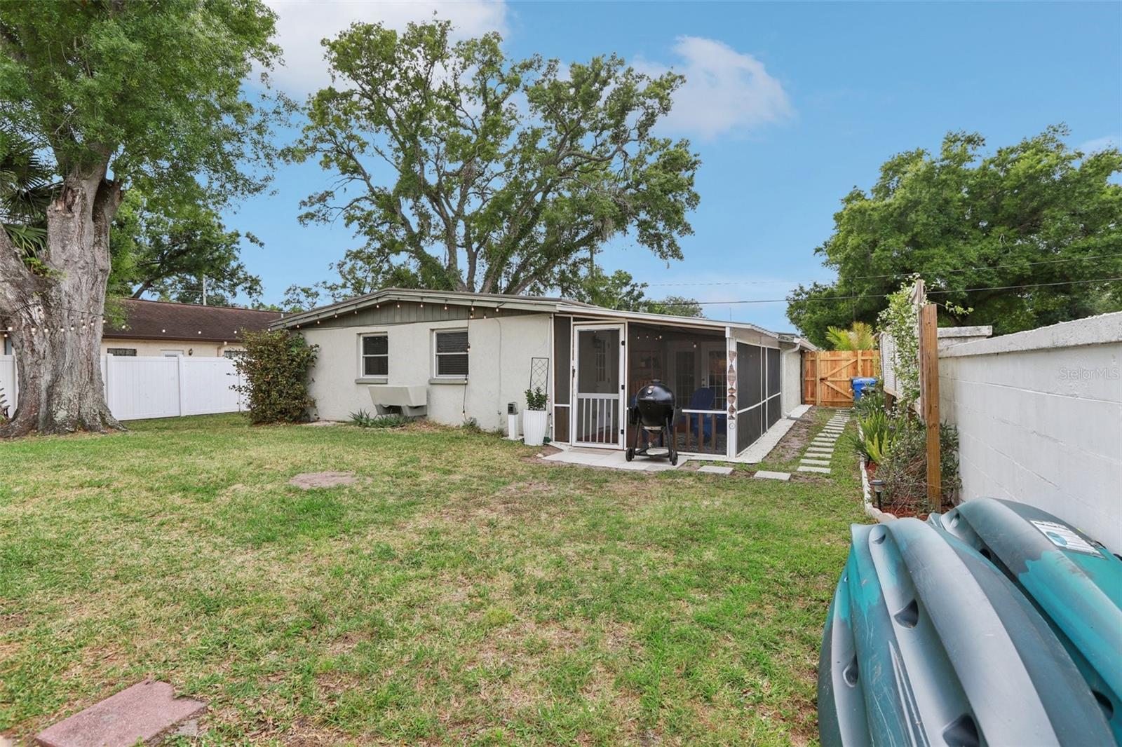 7805 N GLEN AVE, TAMPA, FL, 33614