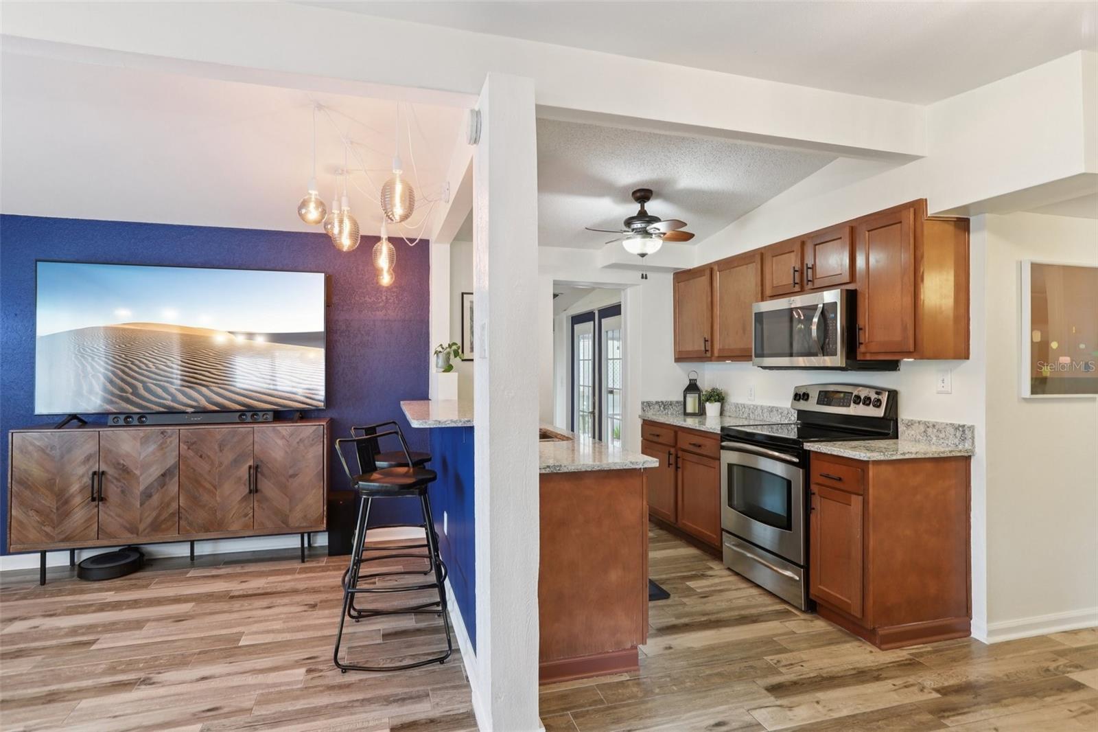 7805 N GLEN AVE, TAMPA, FL, 33614