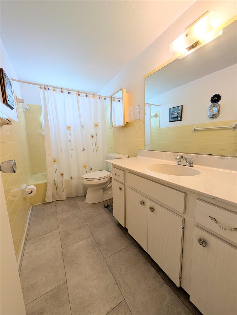 5896 GARDEN LN #A27, BRADENTON, FL, 34207