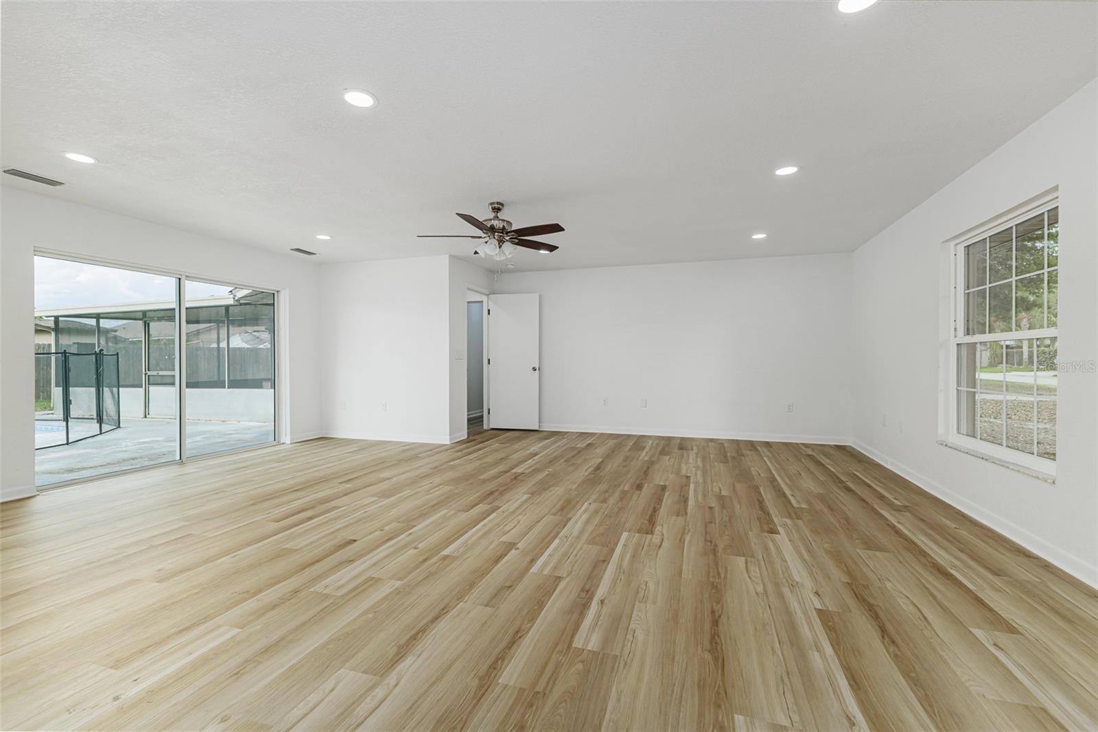 HIGH POINT, WINTER HAVEN, FL, 33880