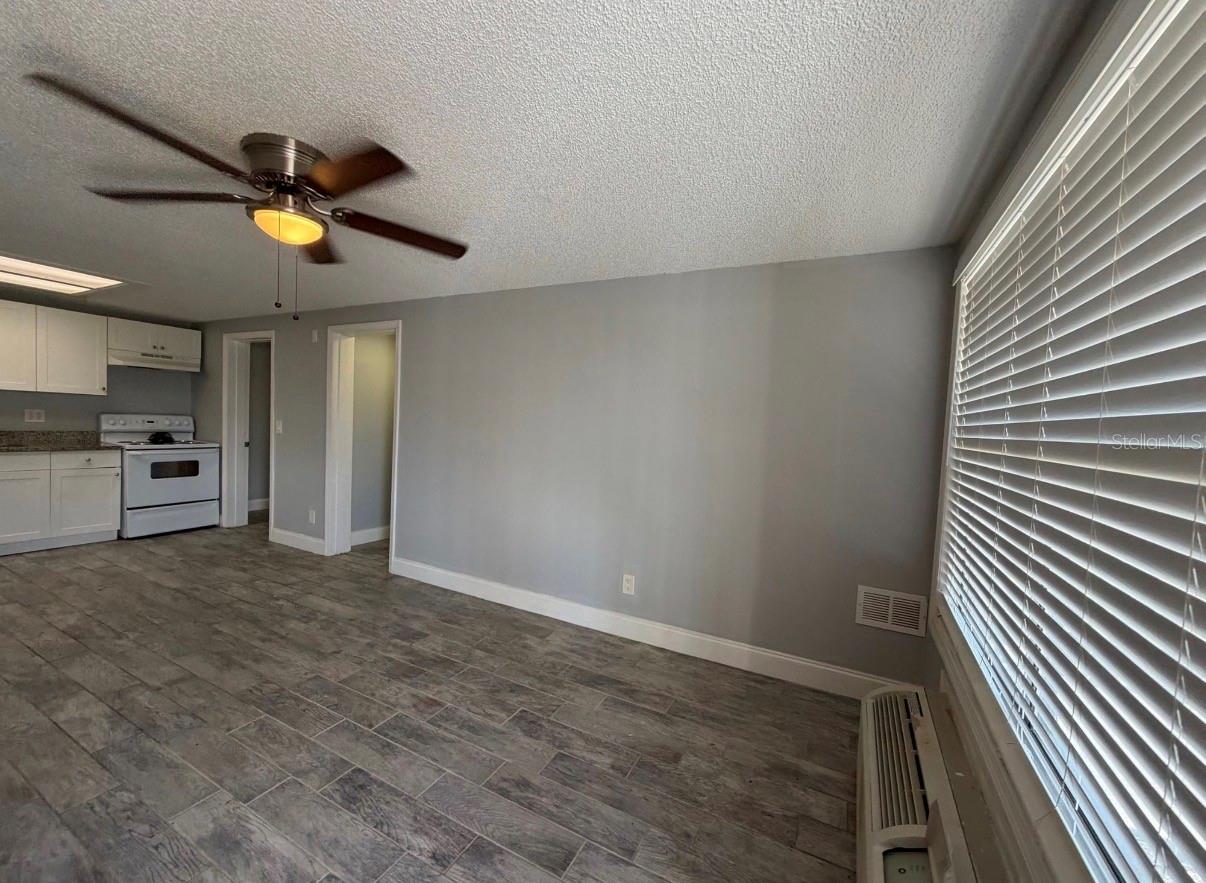 1400 STRAWBERRY PL #22, PLANT CITY, FL, 33563