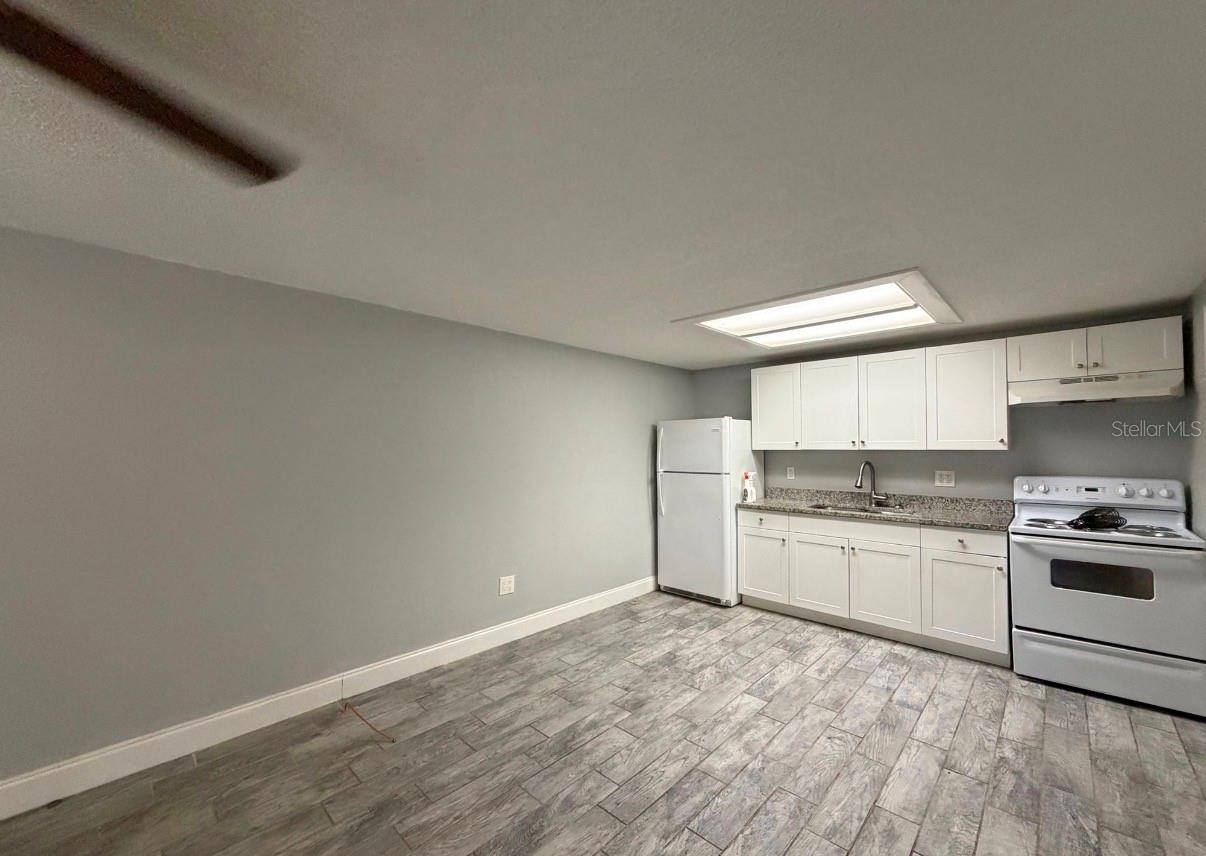 1400 STRAWBERRY PL #22, PLANT CITY, FL, 33563