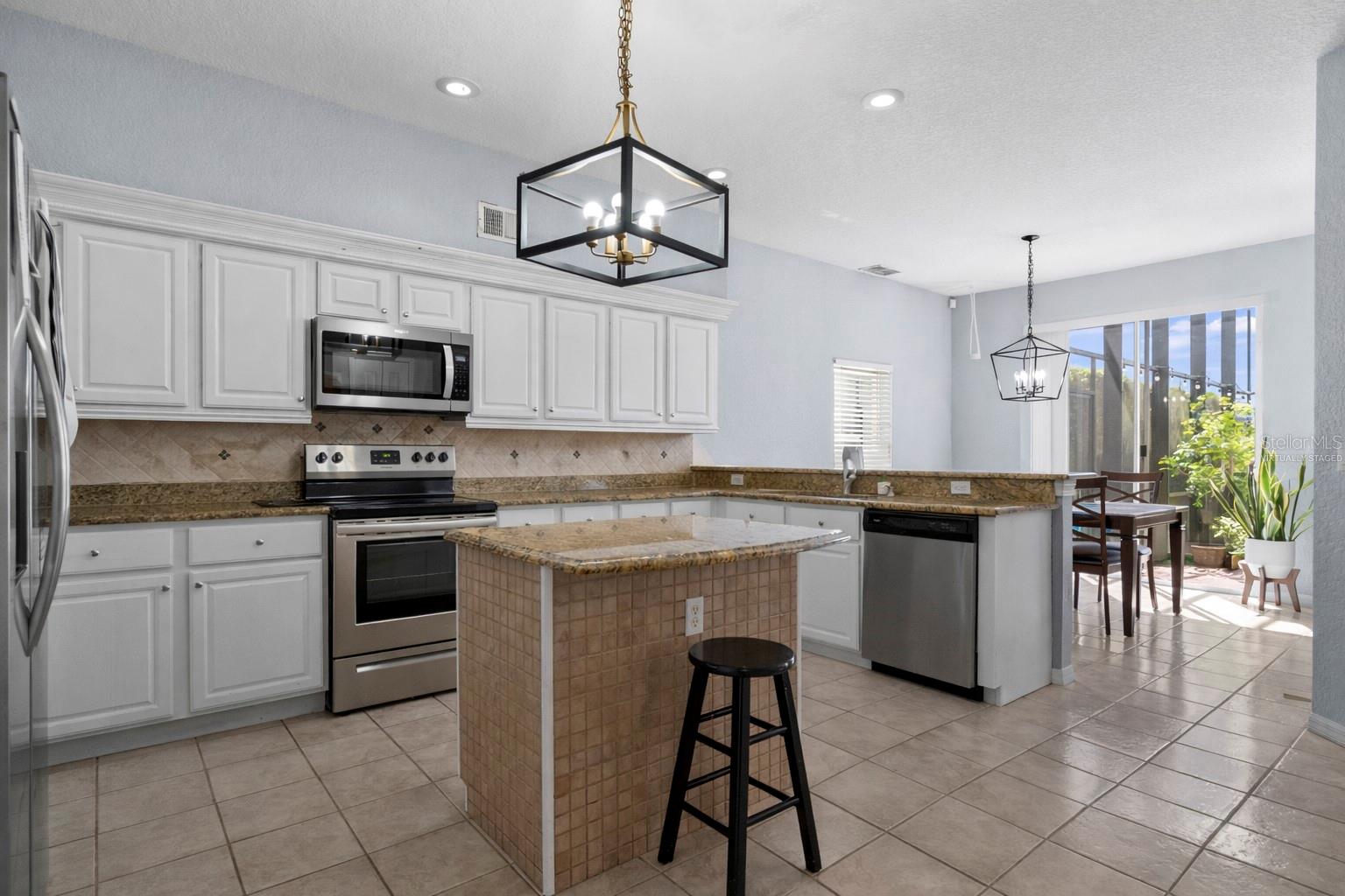 2264 STONE CROSS CIR, ORLANDO, FL, 32828