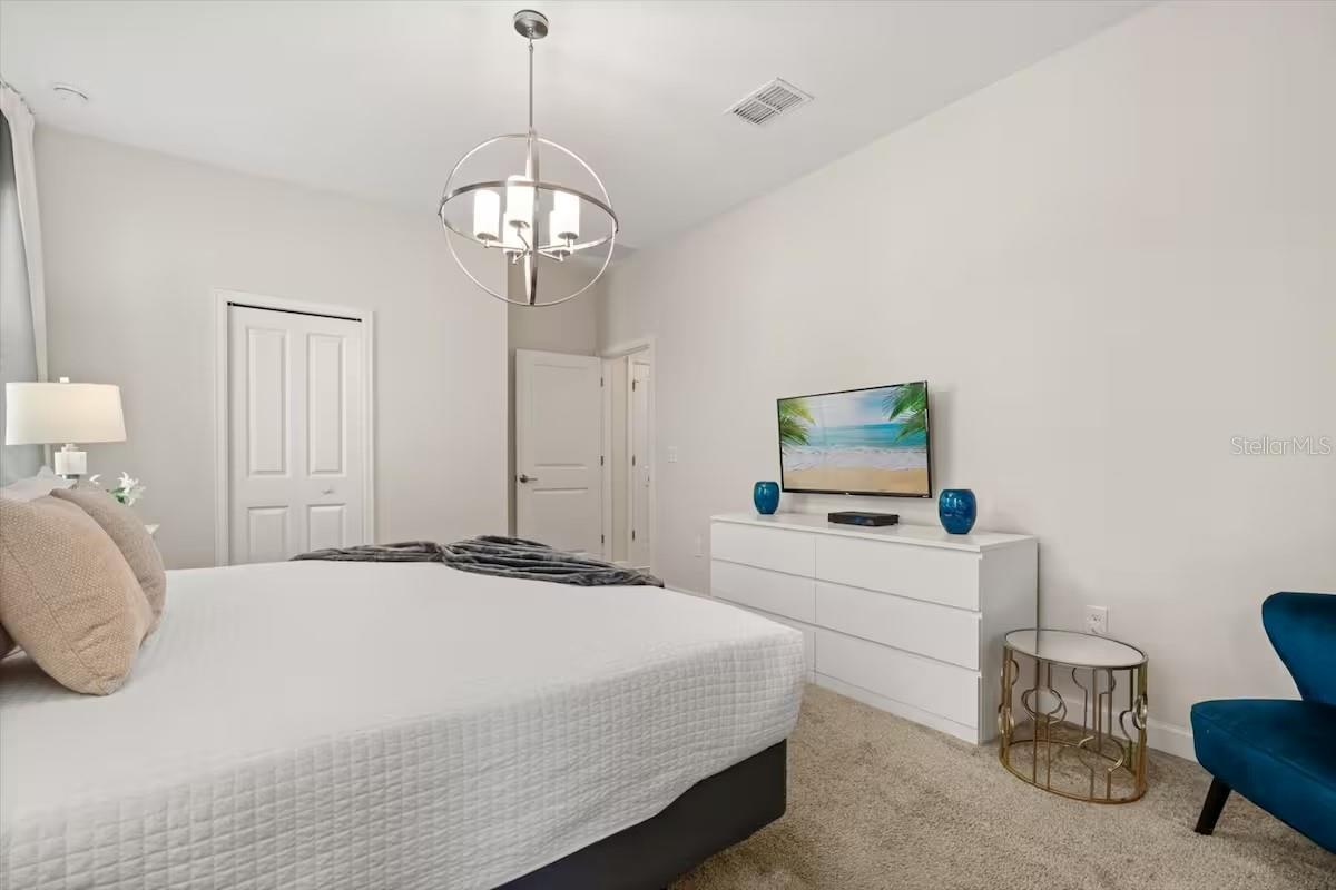 8882 CABOT CLIFFS DR, DAVENPORT, FL, 33896