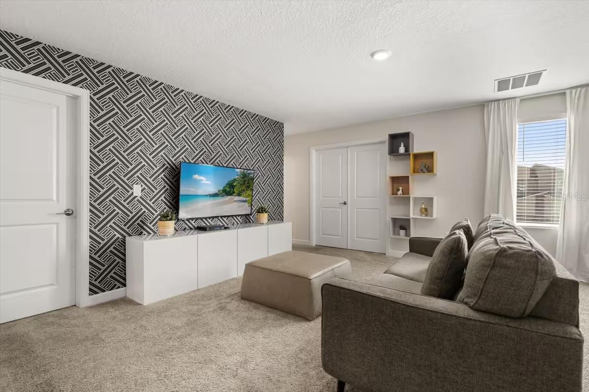 8882 CABOT CLIFFS DR, DAVENPORT, FL, 33896