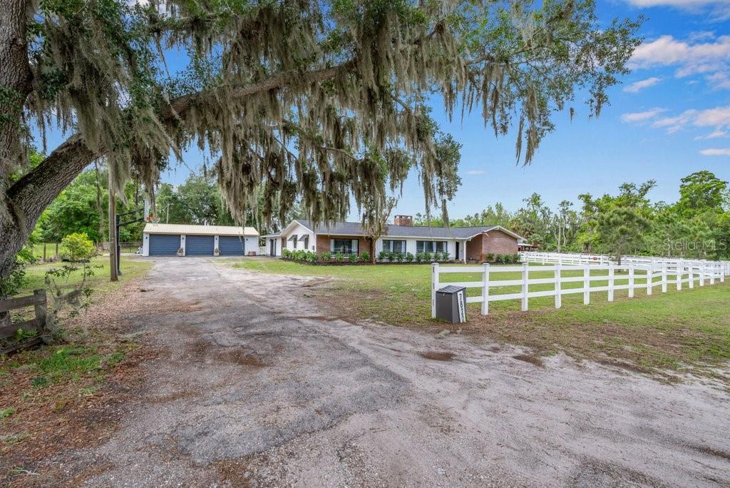 7820 LITHIA PINECREST RD, LITHIA, FL, 33547