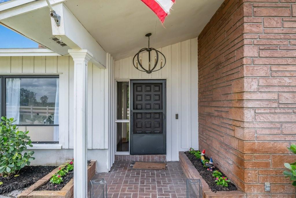 7820 LITHIA PINECREST RD, LITHIA, FL, 33547
