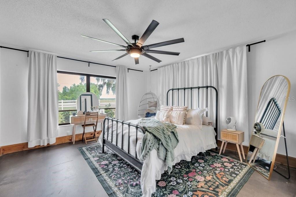 7820 LITHIA PINECREST RD, LITHIA, FL, 33547