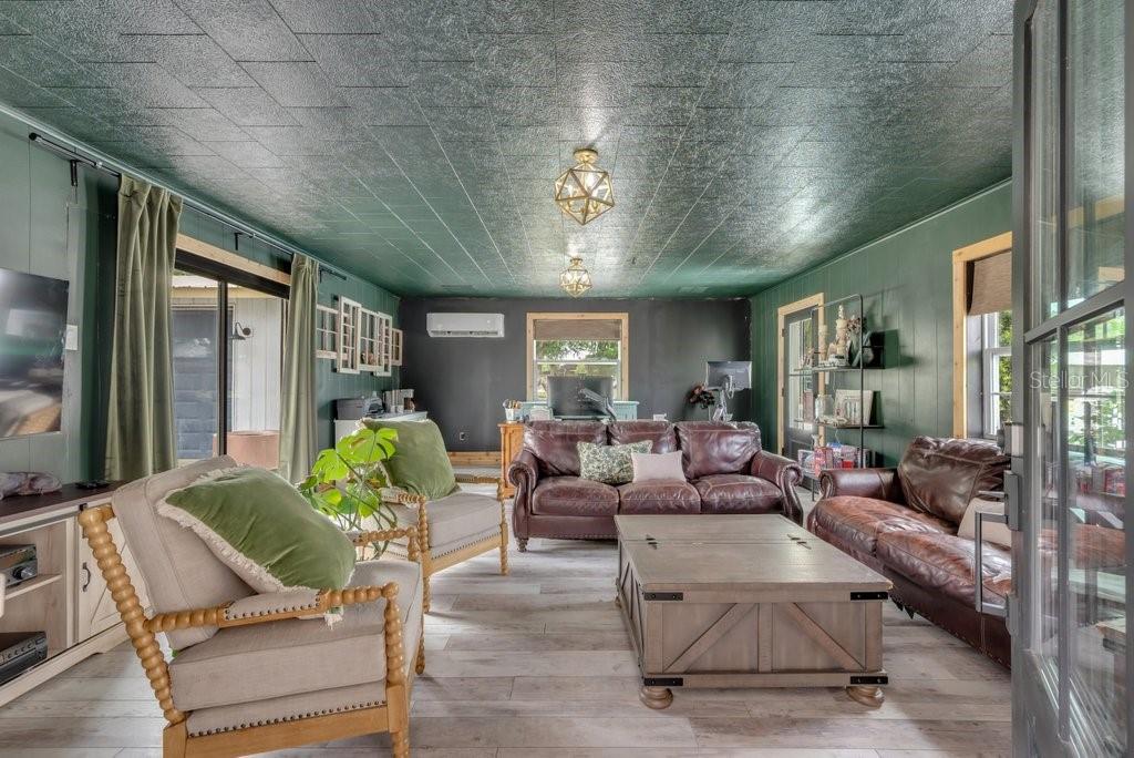 7820 LITHIA PINECREST RD, LITHIA, FL, 33547