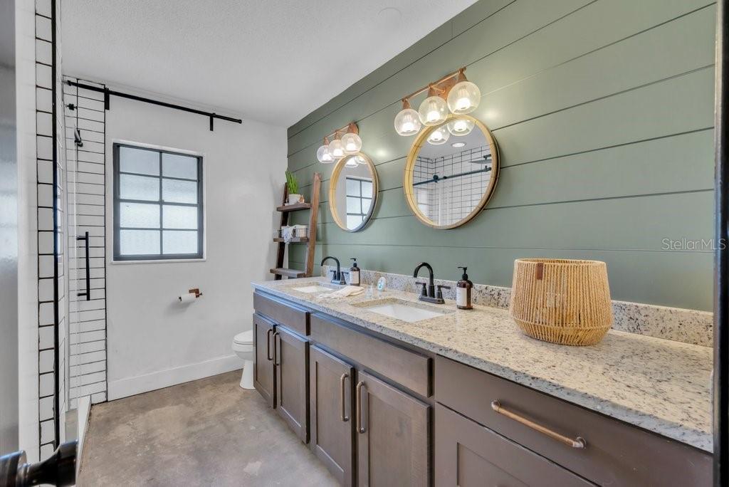 7820 LITHIA PINECREST RD, LITHIA, FL, 33547