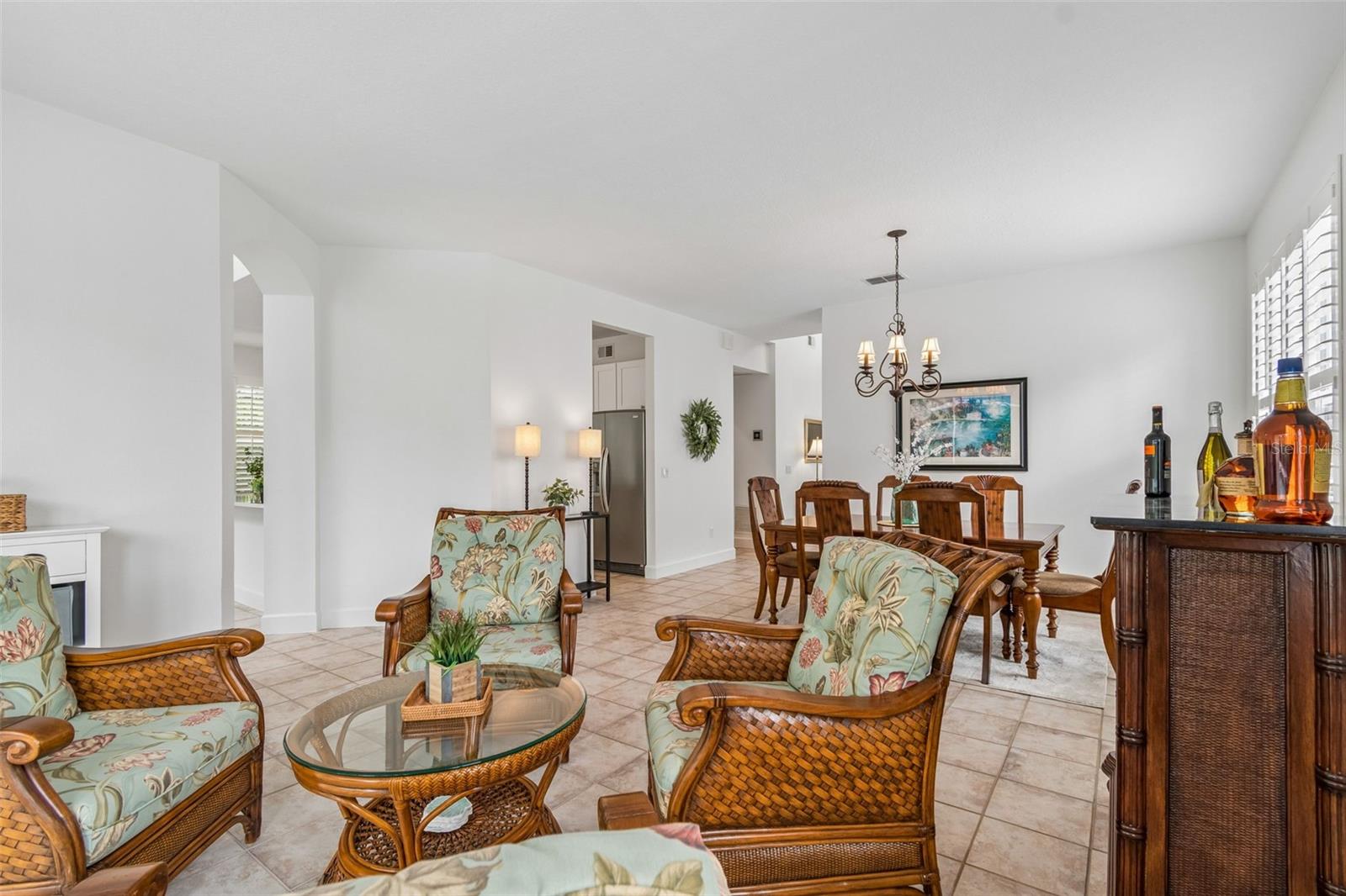 Large Living/Dining Room