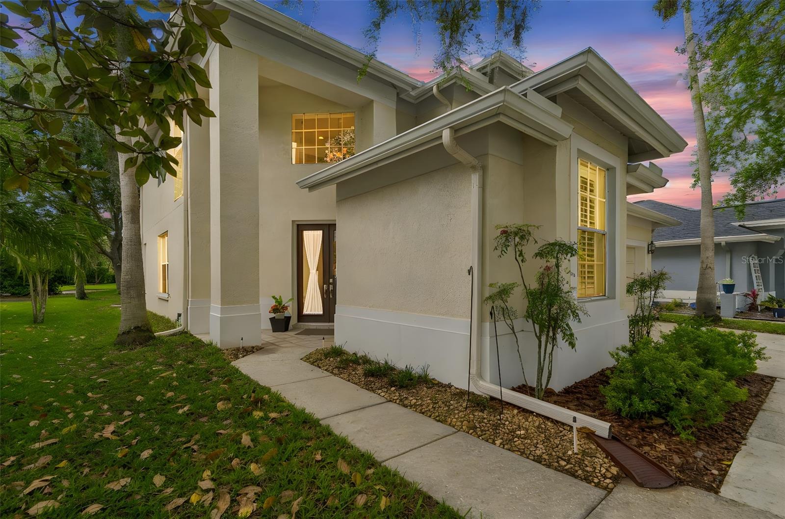 Grand covered entrance