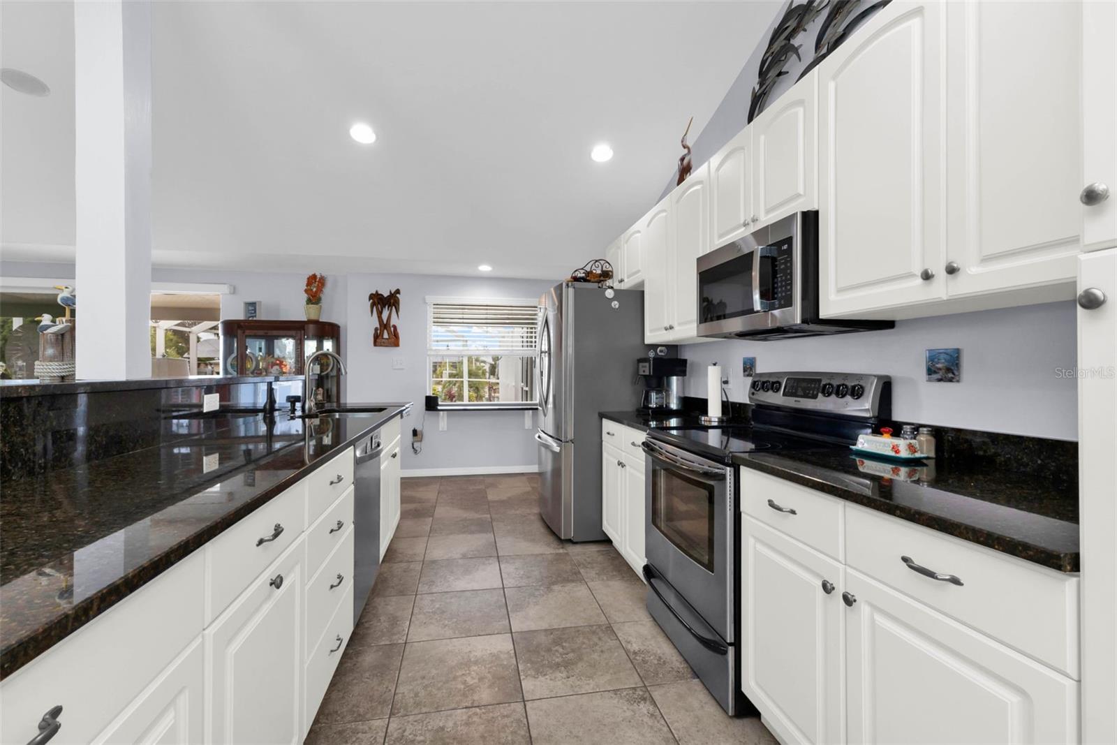 21285 EDGEWATER DR, PORT CHARLOTTE, FL, 33952