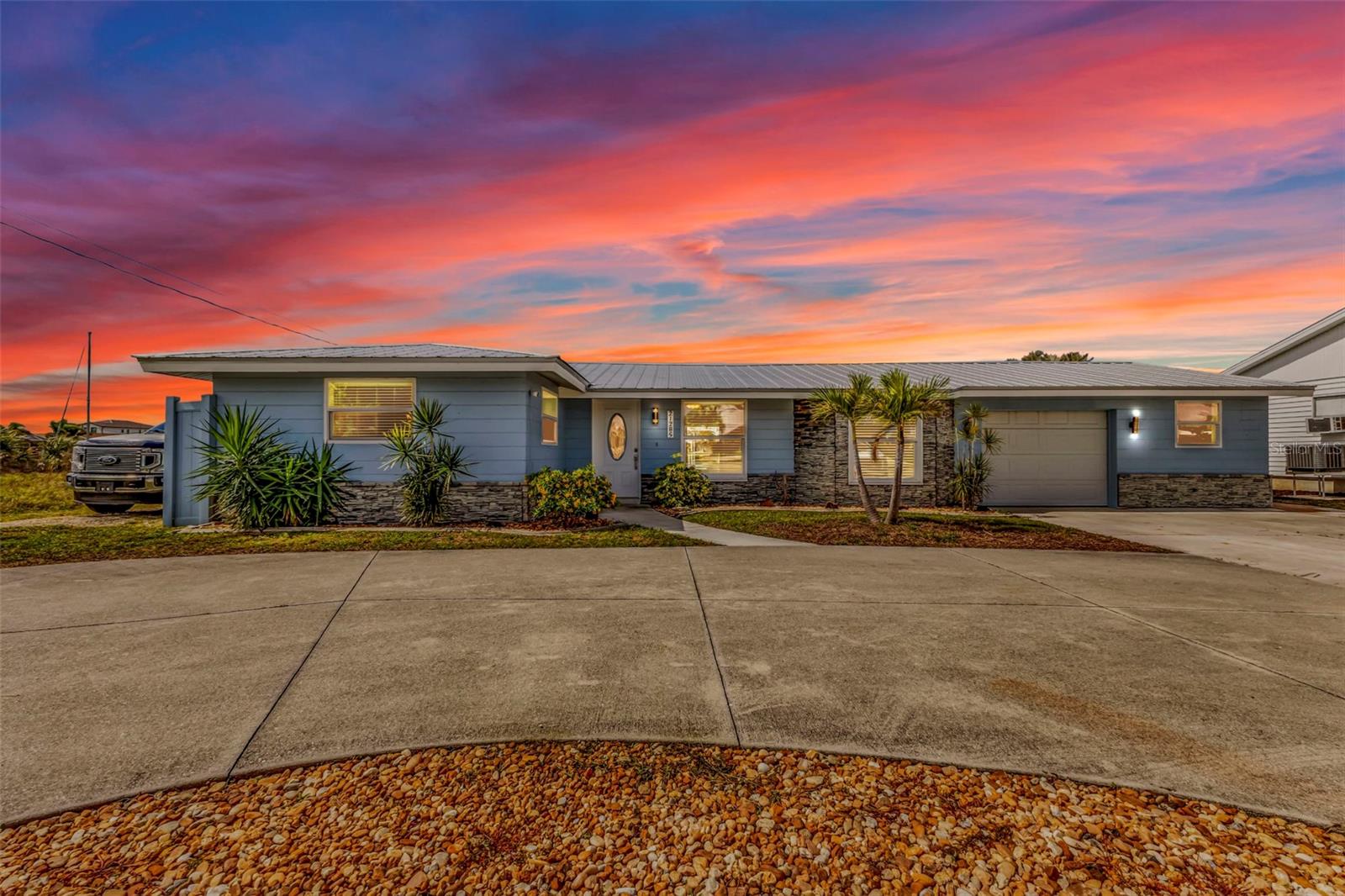 21285 EDGEWATER DR, PORT CHARLOTTE, FL, 33952