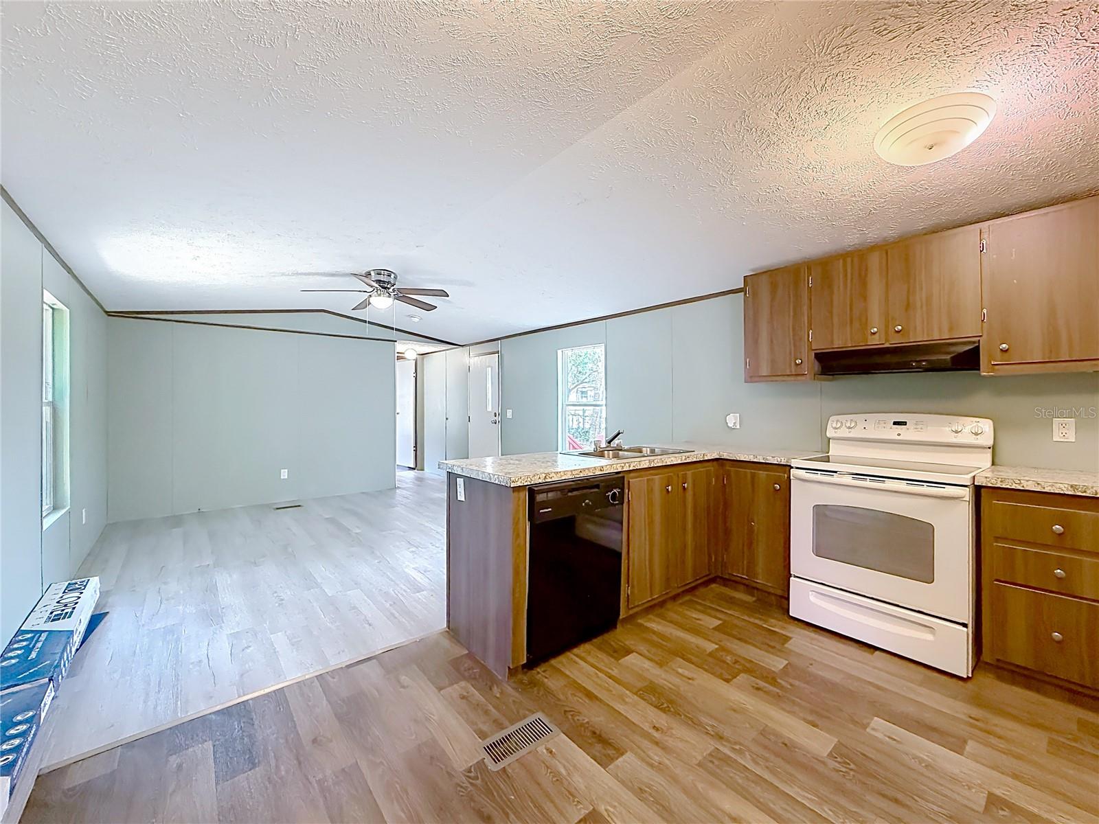 11946 SE 99TH TER, BELLEVIEW, FL, 34420
