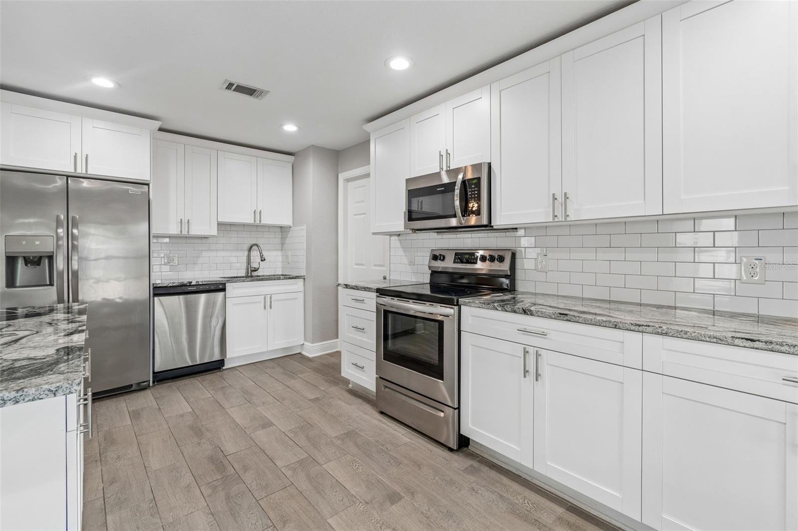 310 E CLINTON ST, TAMPA, FL, 33604