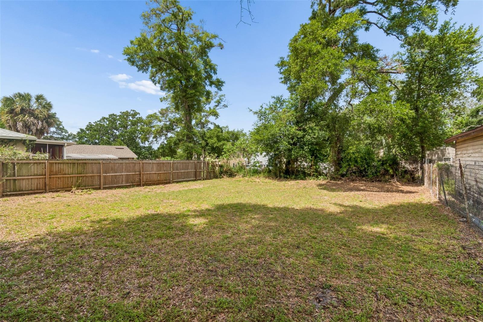310 E CLINTON ST, TAMPA, FL, 33604
