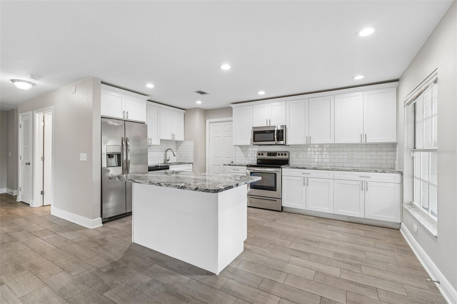 310 E CLINTON ST, TAMPA, FL, 33604