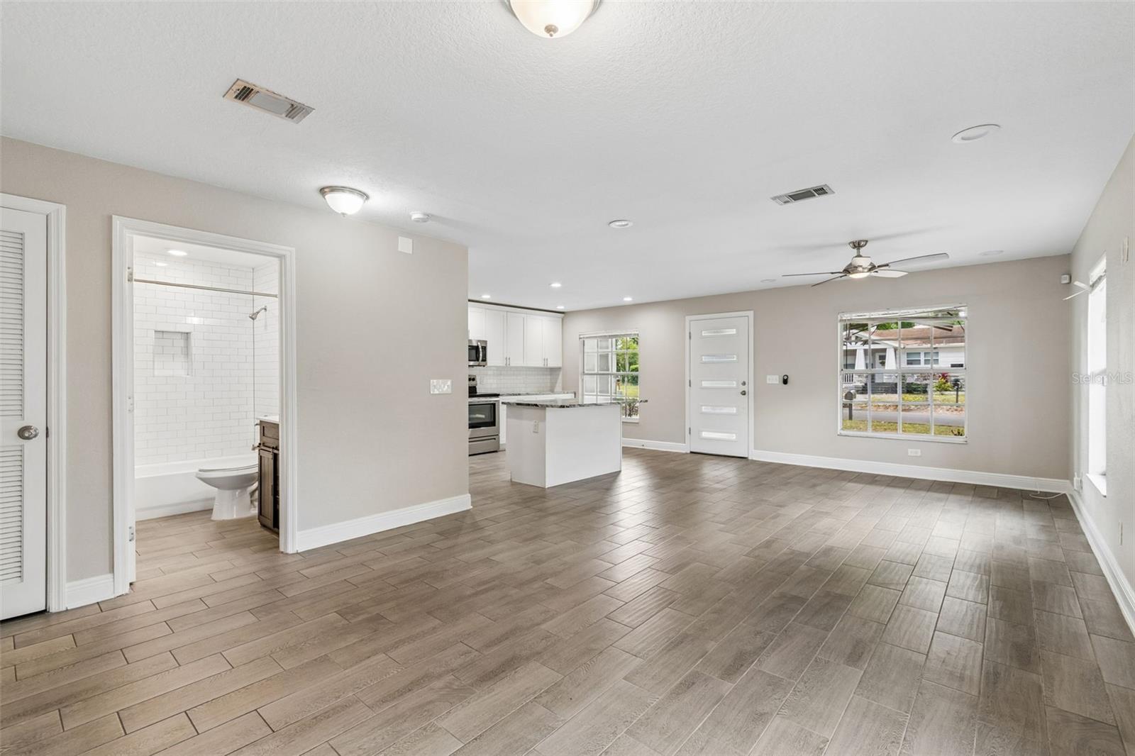 310 E CLINTON ST, TAMPA, FL, 33604