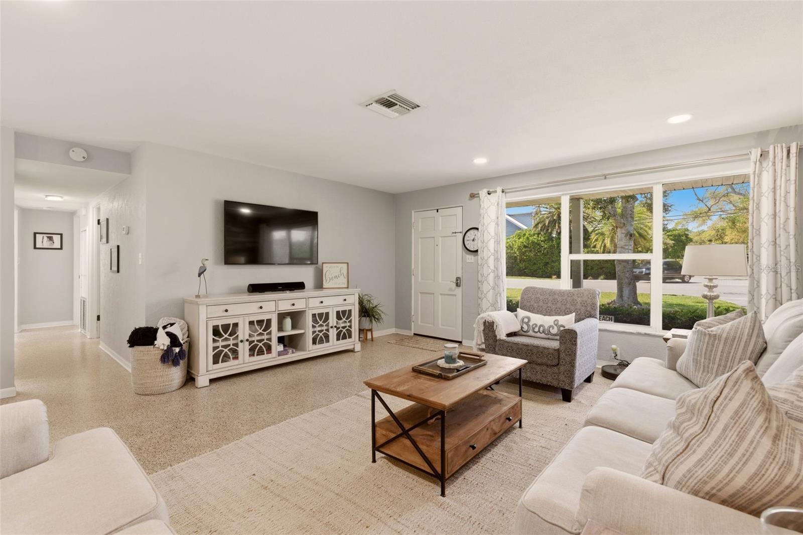 517 S PENINSULA AVE, NEW SMYRNA BEACH, FL, 32169