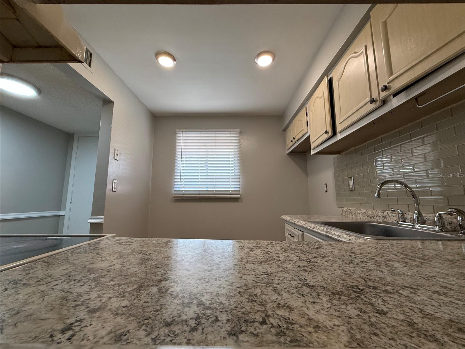 2800 N POWERS DR #9, ORLANDO, FL, 32818