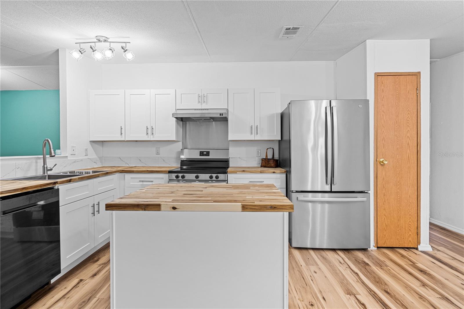 4824 NE 140TH CT, WILLISTON, FL, 32696