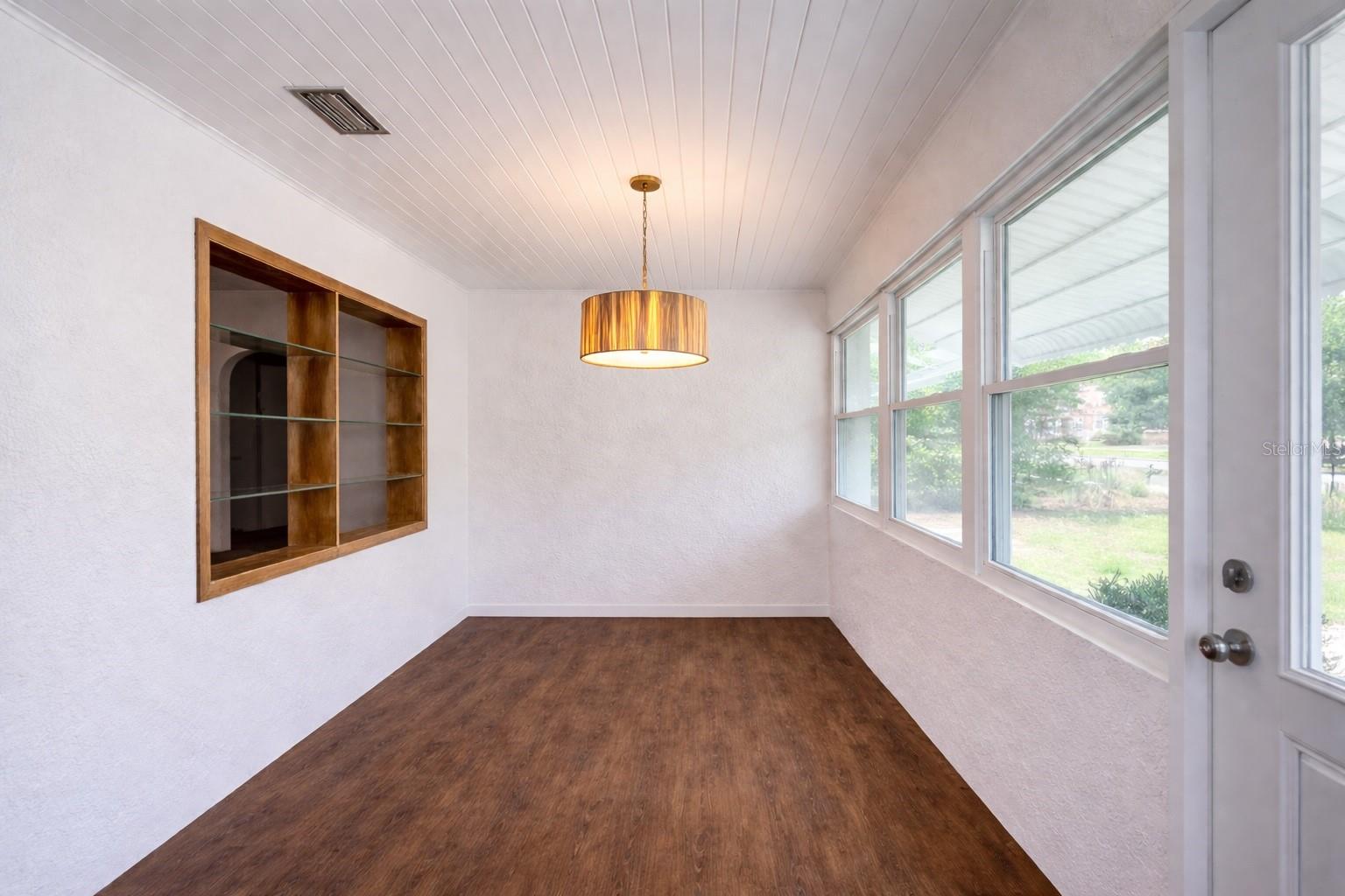 403 E JOHNSON AVE, LAKE WALES, FL, 33853